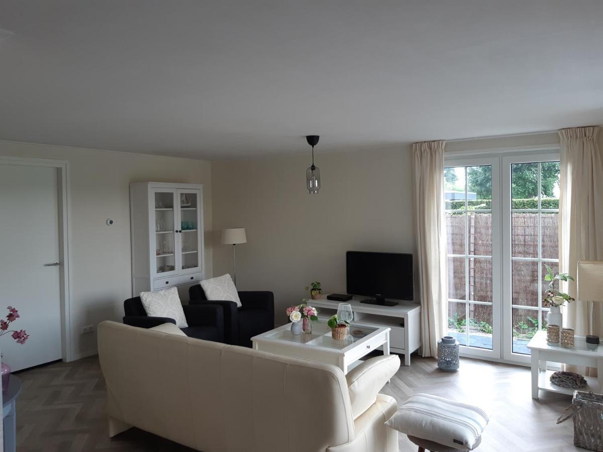 Nieuwe Beachbungalow Aan Ijsselmeer 39 24 Four Seasons Lemmer Exterior foto